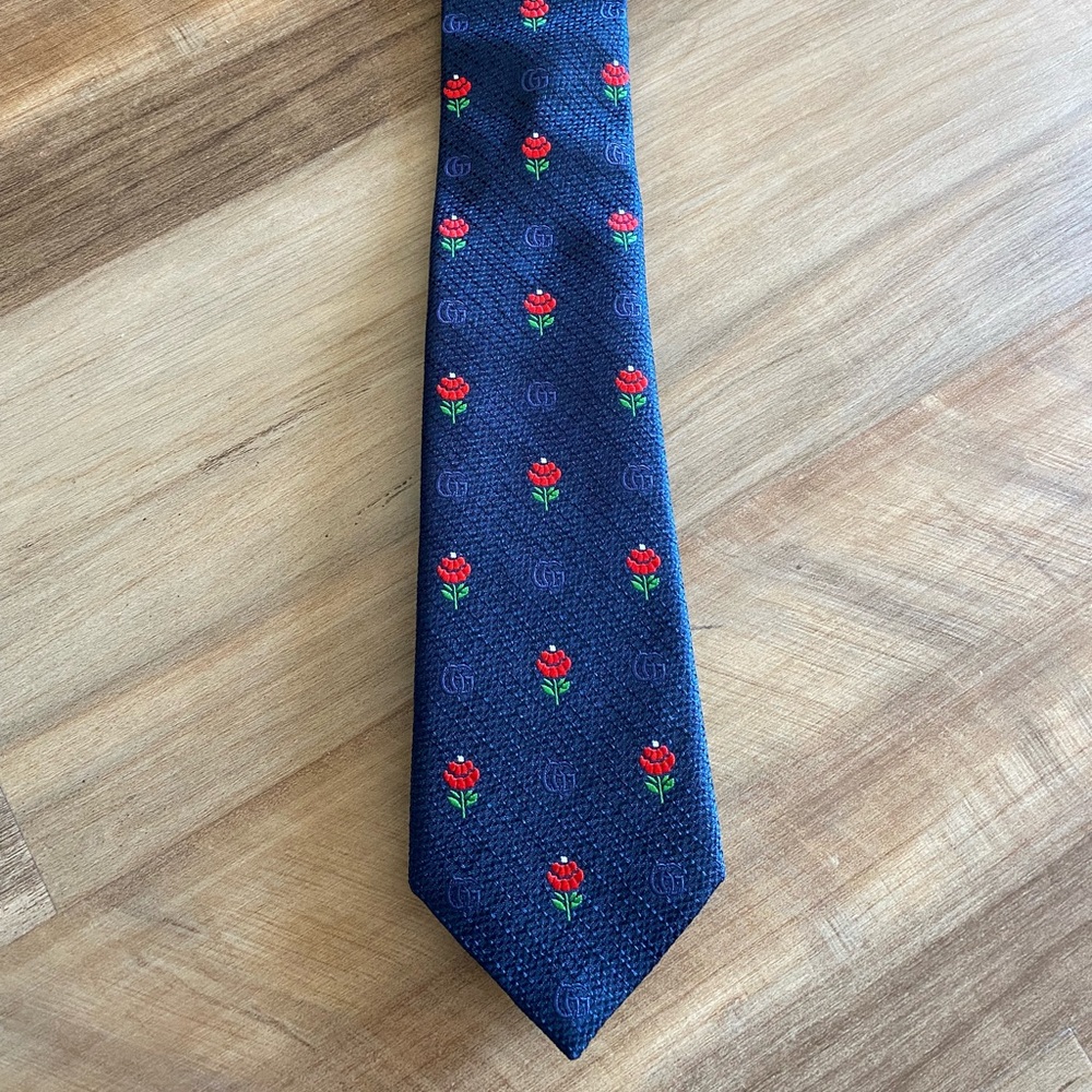 GUCCI Slim Tie